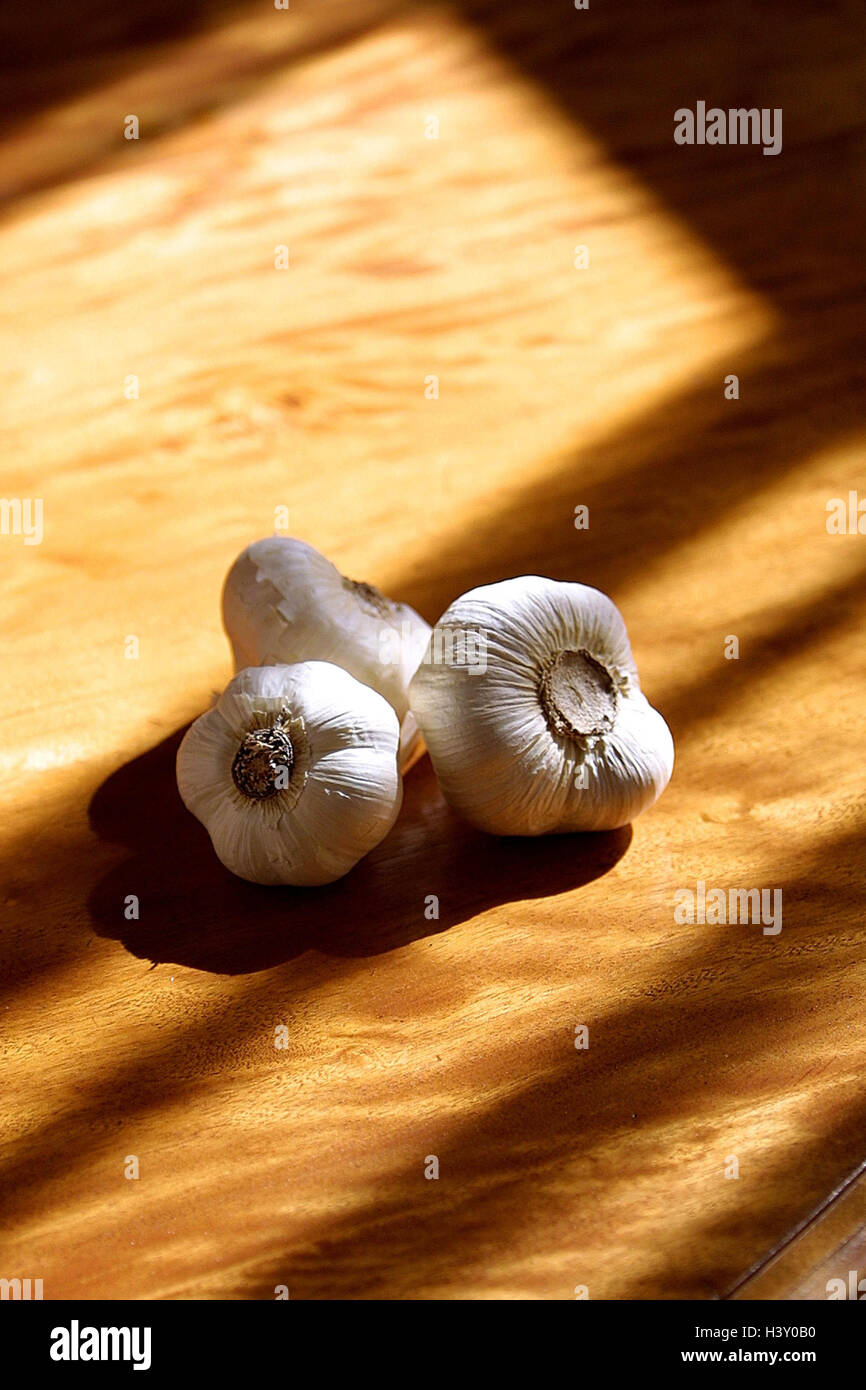 L'ail, Allium sativum, nodules, still life, d'épices, les plantes, les plantes médicinales, épices, POIREAU Allium sativum, genre, santé, en bonne santé, l'ail, l'ail, les nodules de la lumière de l'incidence Banque D'Images