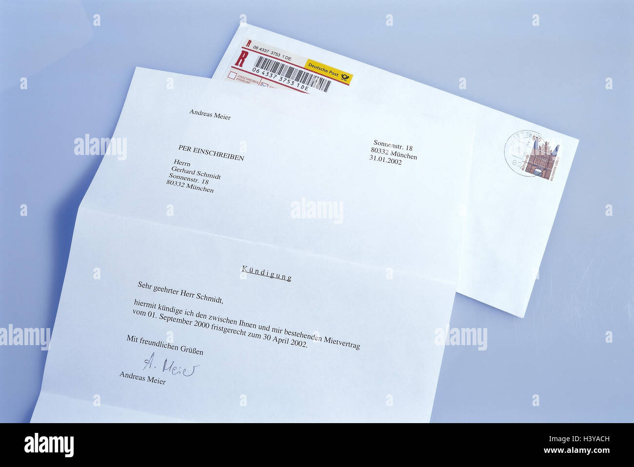 Enveloppe lettre recommandée Banque de photographies et d'images à haute  résolution - Alamy
