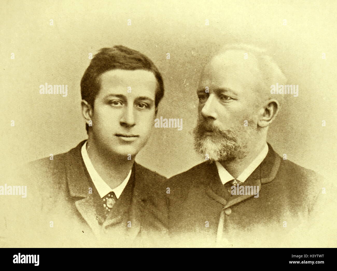 Photographie d'Alexander Siloti (1863-1945) un pianiste, compositeur et chef d'orchestre, et de Piotr Ilitch Tchaïkovski (1840-1893), un compositeur russe de la fin de l'époque romantique. En date du 19e siècle Banque D'Images