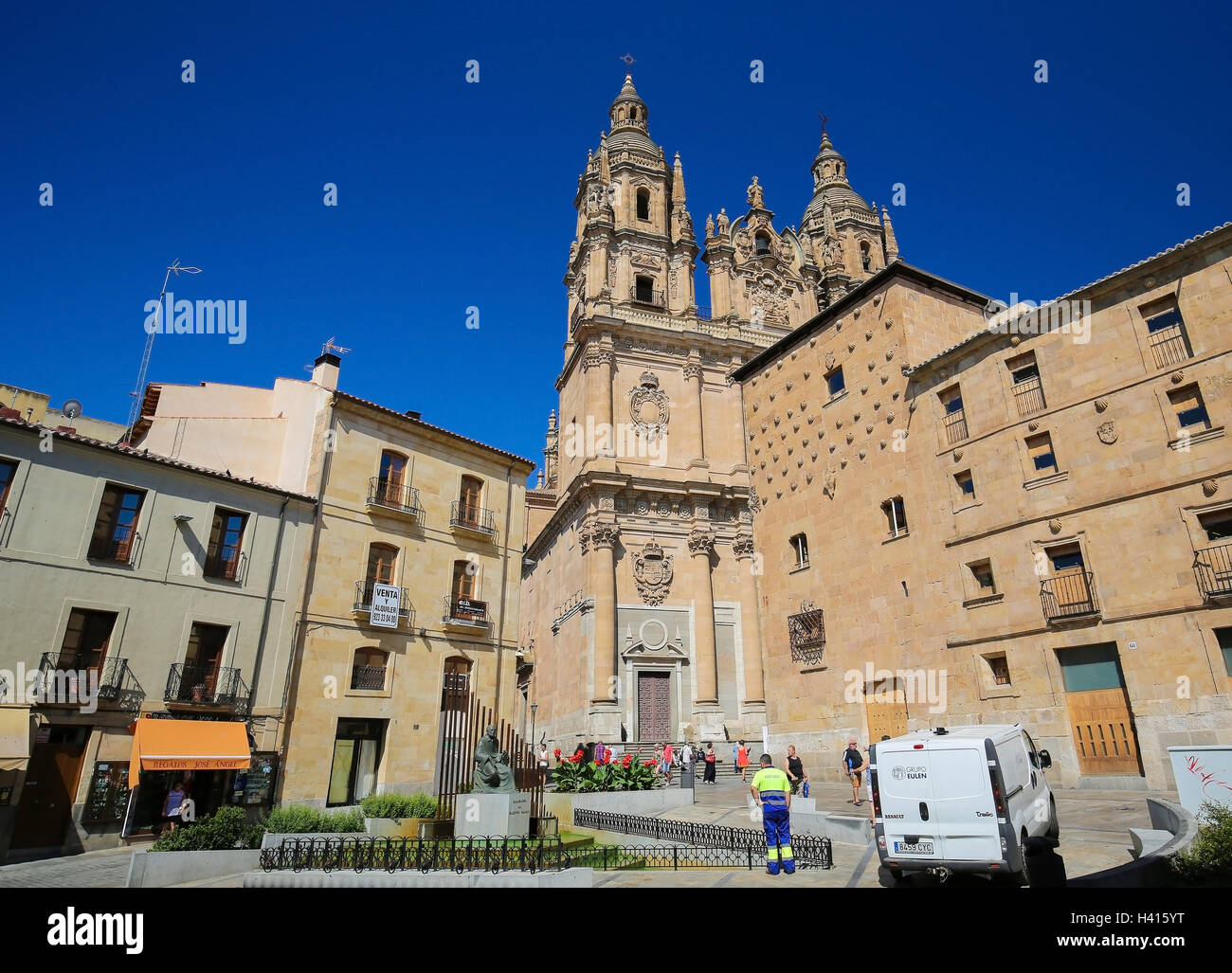 Façade de la Clerecia, église baroque de l'Université de Salamanque, Espagne Banque D'Images