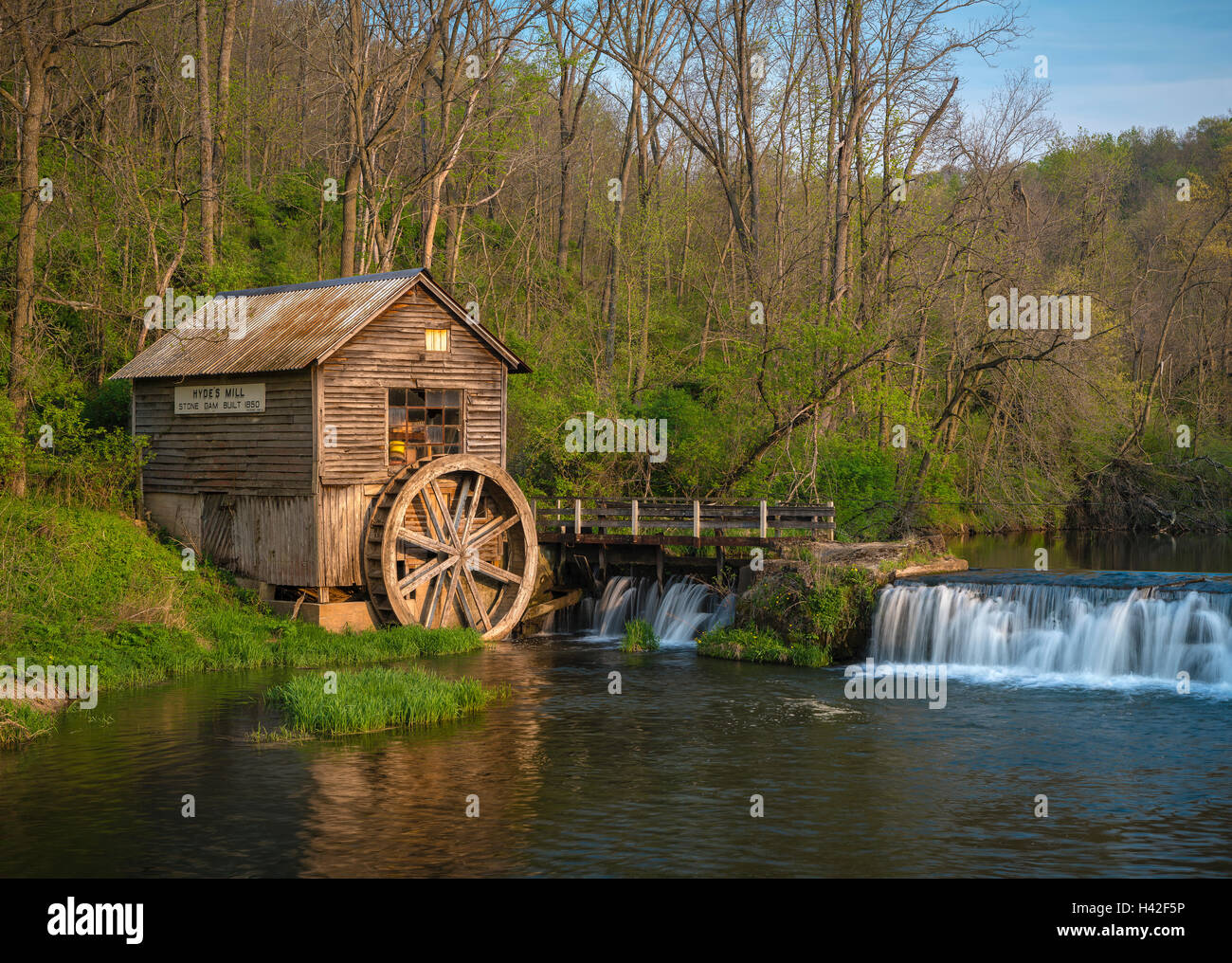 L'Iowa County, Wisconsin : Hyde's Mill au début du printemps Banque D'Images