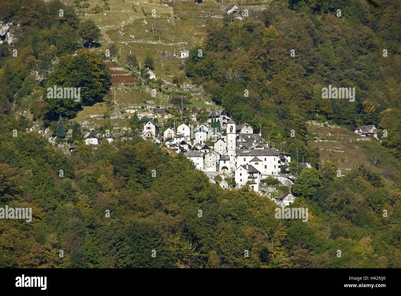 Suisse, Tessin, vallée de Verzasca, Corippo, village Tessiner, la conservation des monuments et bâtiments historiques, l'église. Maria del coach mine', Banque D'Images