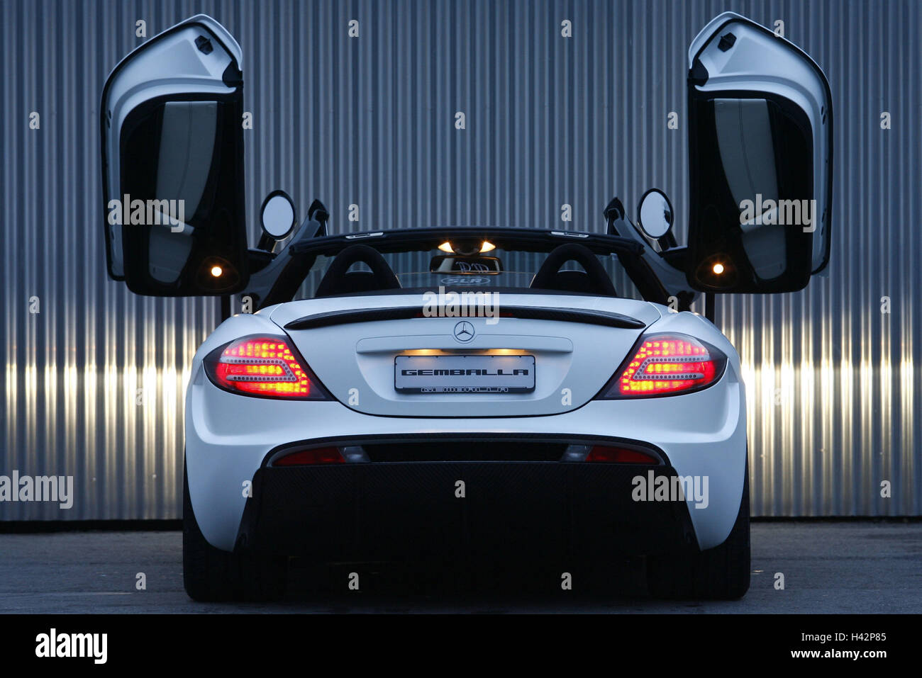 Mercedes SLR McLaren Gemballa, arrière, portes pliantes ouvertement, pas de biens, Banque D'Images