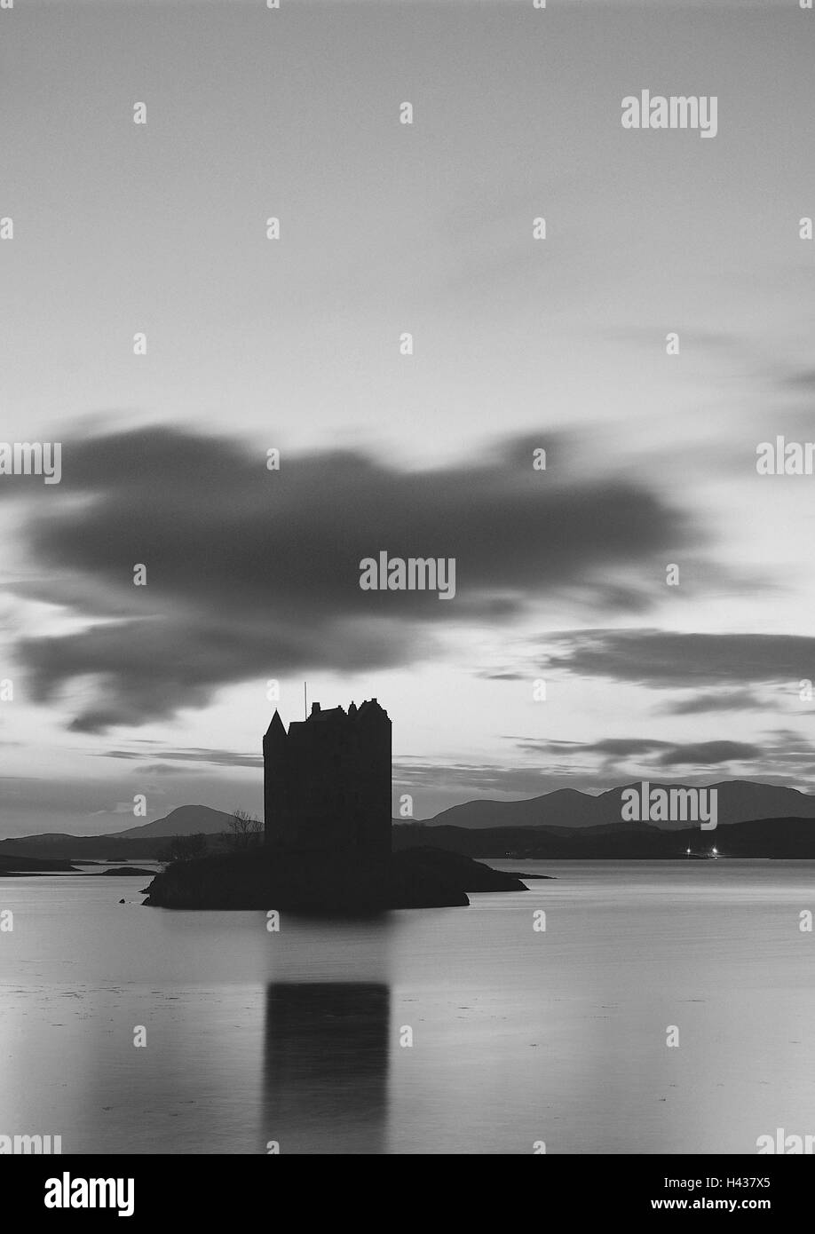 Grande Bretagne, Ecosse, Strathclyde, trou Linnhe, Château de Stalker, soir, humeur, b/w Banque D'Images