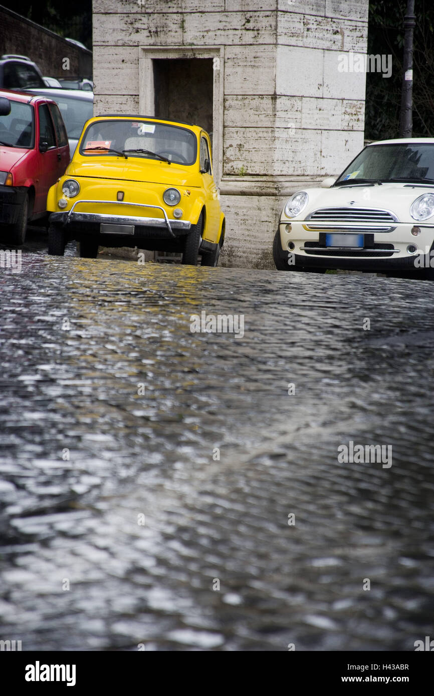 Rue, parking, voitures, Fiat 500, Banque D'Images