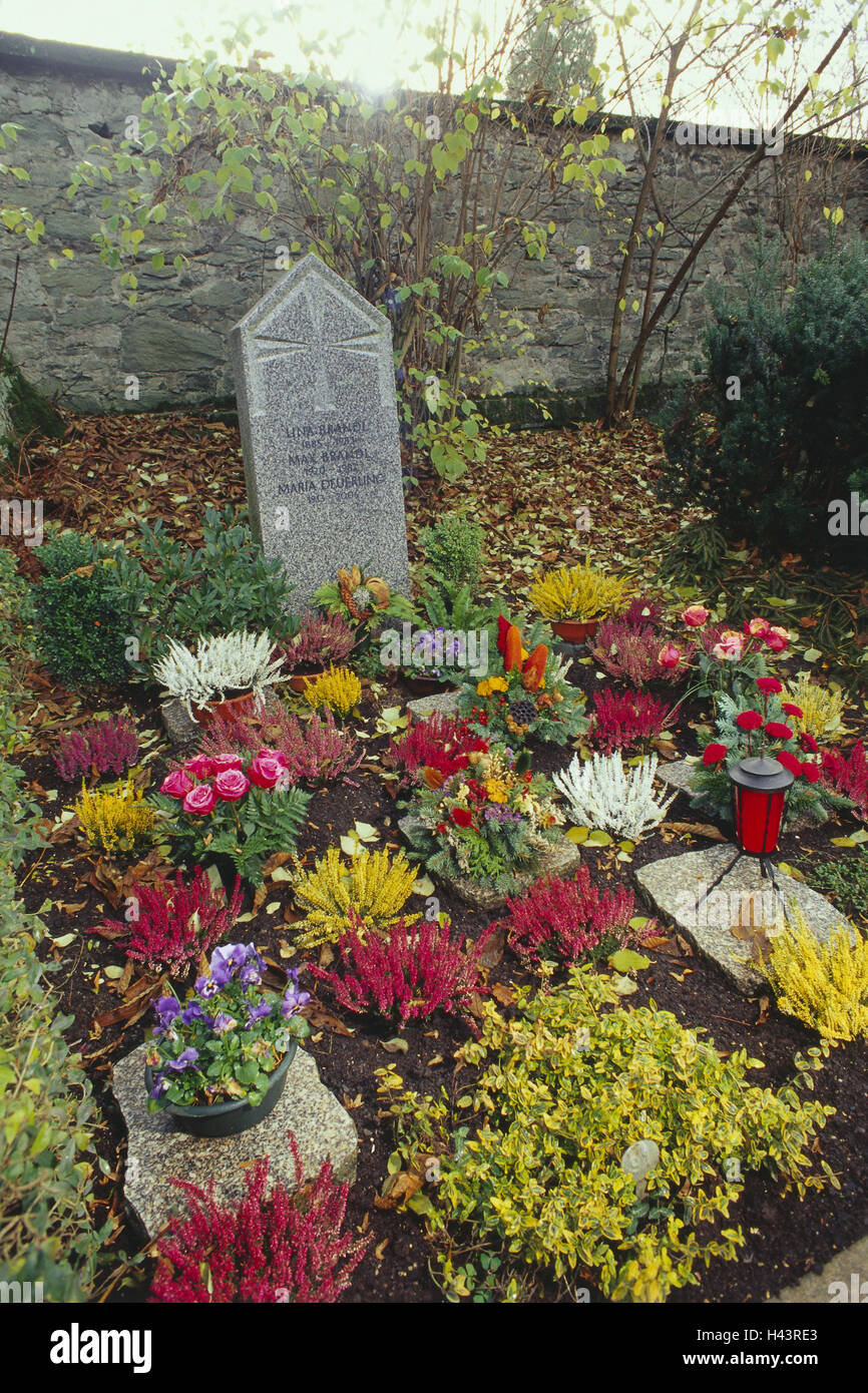 Allemagne, Bavière, cour, cimetière, tombe, décoration florale, Haute-Franconie, tombe, tombe, la mémoire, le souvenir, le deuil, démission, décès, personne, Banque D'Images