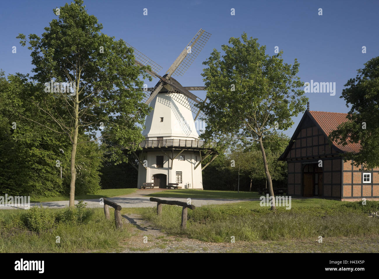L'Allemagne, en Rhénanie du Nord-Westphalie, moulin, tonne tonne Moor Moor, moulin à vent, éolienne, l'énergie, de la technologie, de l'usine, d'un bâtiment, point d'intérêt, Mühlenstrasse, galerie Dutchman, Smock Mill, smock mill, Banque D'Images