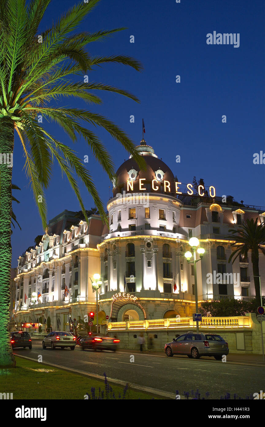 France, Côte d'Azur, Nice, l'hôtel Negresco, l'éclairage, le soir, Banque D'Images
