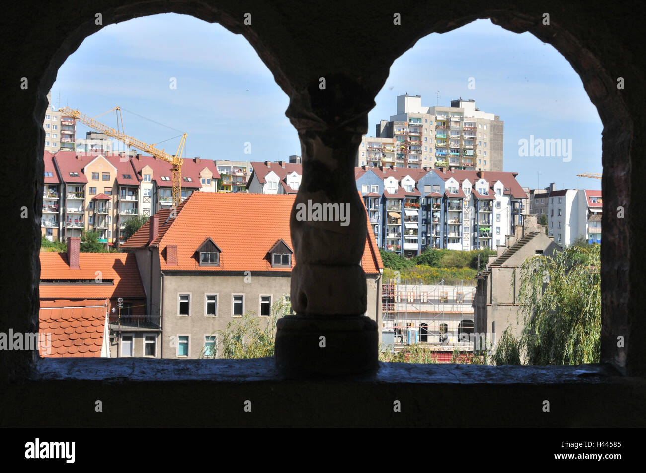 La fenêtre de l'église, vue, polonaise Zgorzelec, Saxon, Allemagne, Banque D'Images