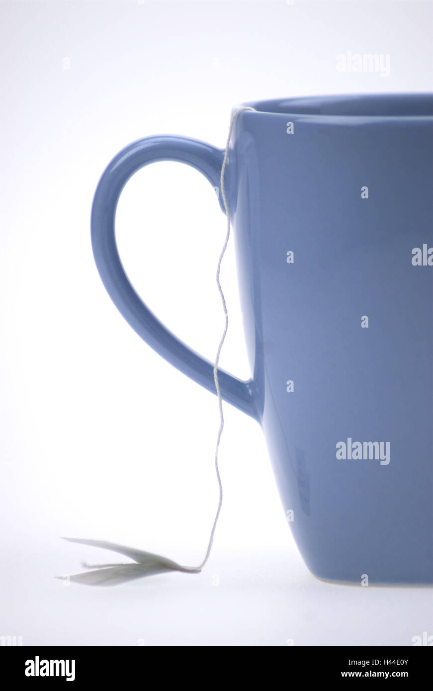 Verre d'eau, bleu, détail, studio, découper, sachet à thé, thé, tisane, boisson, en bonne santé, boisson chaude, thé trier, cup, tasse, un récipient à boire, poignée cup, première coupe, réchauffement climatique, infusion boisson, Banque D'Images