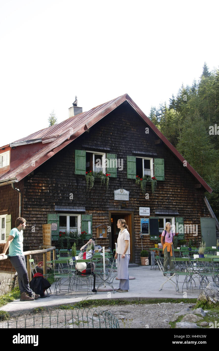 L'Allemagne, la Haute-Bavière, meadow Höllental hut, refuge de montagne, mountain hut, hut, montagnes, maison, inn, stop, pause, repos, seat occasion, terrasse, plage de Wetterstein, alpiniste, Wanderer, personne, Bavaria, Banque D'Images