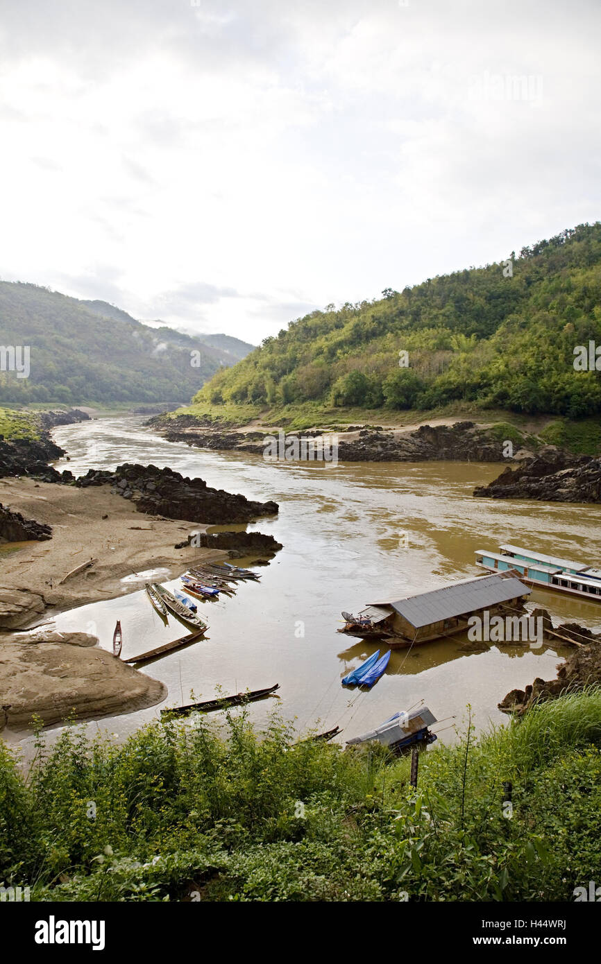 L'ASIE, Laos, Luang Prabang, Mékong, Vietnam, Indochine, Prabang, paysage, rivière, fleuve, eaux, bottes, personne, Banque D'Images