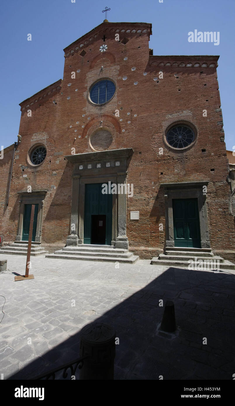 Italie, Toscane, San Miniato, Piazza del Duomo, la cathédrale, façade, ville, la destination, le lieu d'intérêts, monument, bâtiment, structure, architecture, église, construction, sacré la foi, la religion, le christianisme, façade de briques, historiquement, portes, escaliers, d'entrée, fenêtre, fenêtre ronde, rosettes, Banque D'Images
