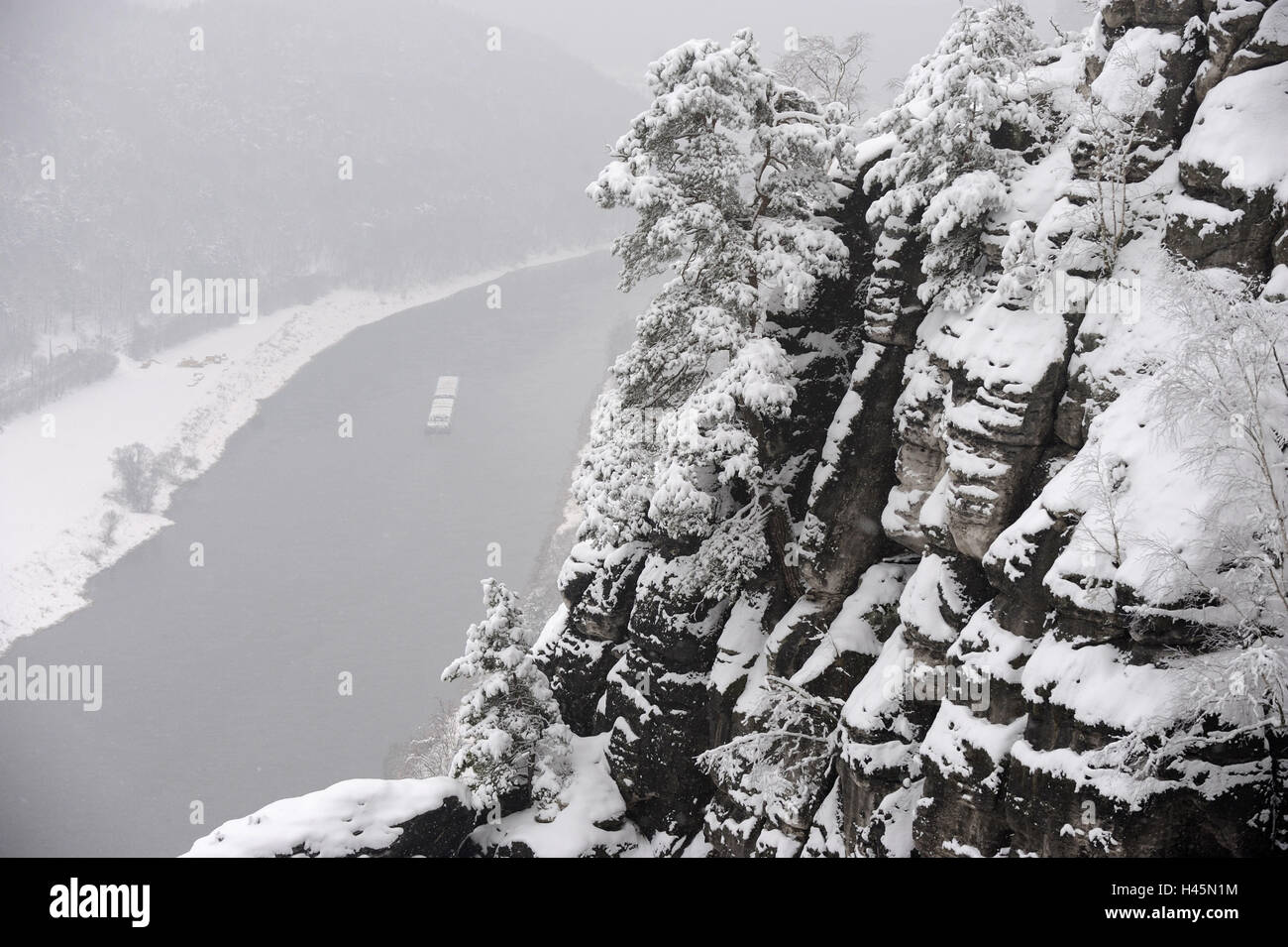Parc National Suisse Saxonne, Elbsandsteingebirge, bastion, hiver, rivière, navire, Banque D'Images