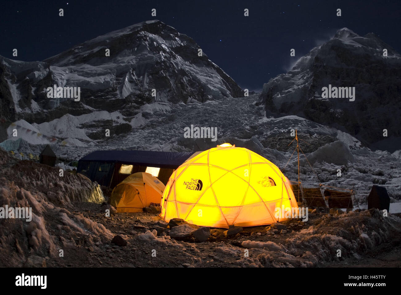 Solo Khumbu, Népal, Everest, région de l'Everest base camp, des tentes, de l'éclairage, Banque D'Images Solo Khumbu, Népal, Everest, région de l'Everest base camp, des tentes, de l'éclairage, Banque D'Images