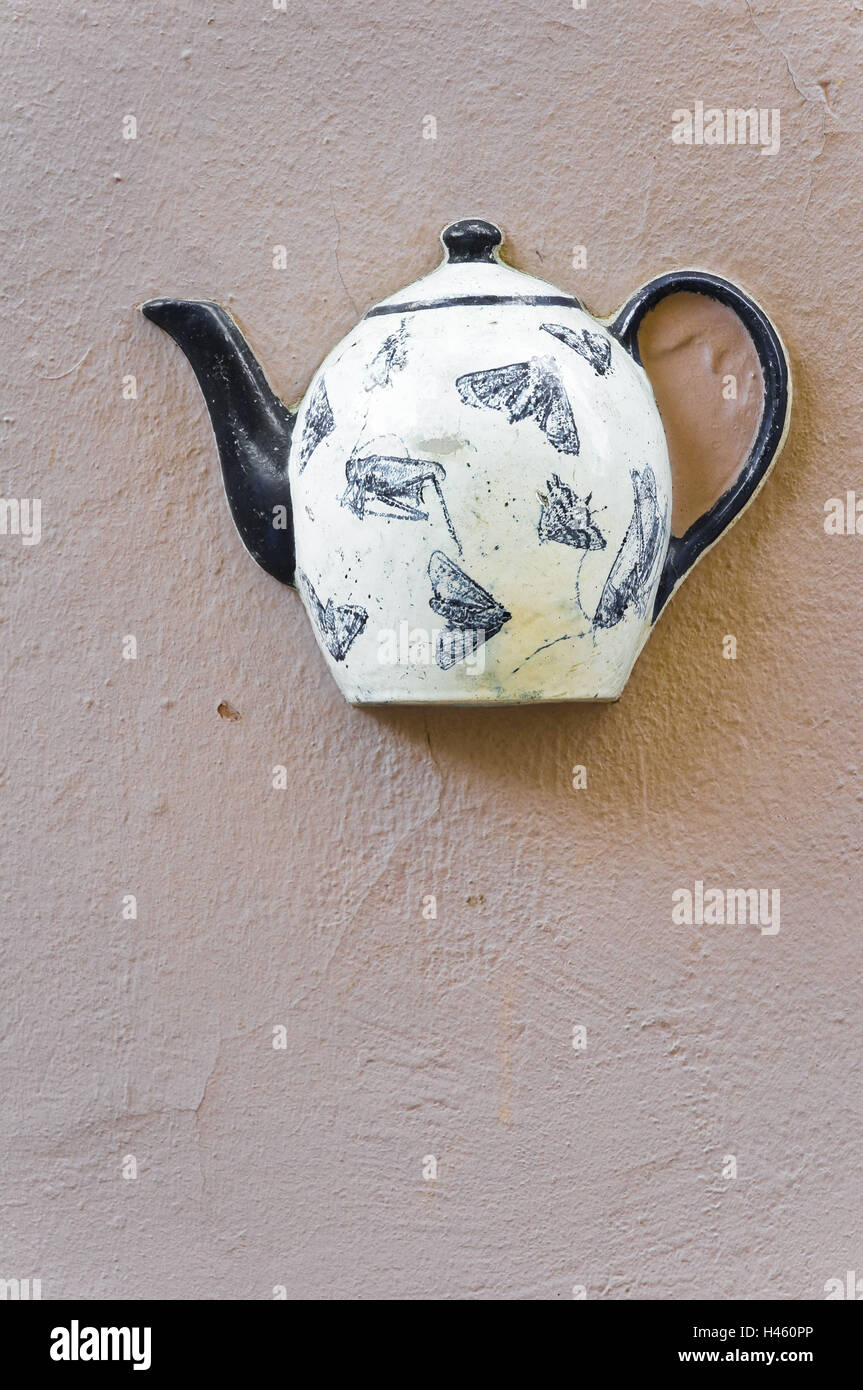 La Lituanie, Vilnius, vieille ville, mur d'une maison, détail, théière, clôturé, Banque D'Images