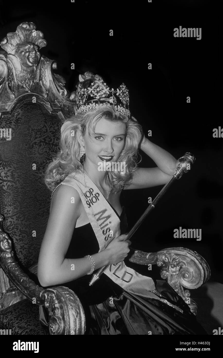 Miss World 1988. Linda Pétursdóttir (Reine de l'Europe) de l'Islande. Royal Albert Hall. 17 novembre 1988. Banque D'Images