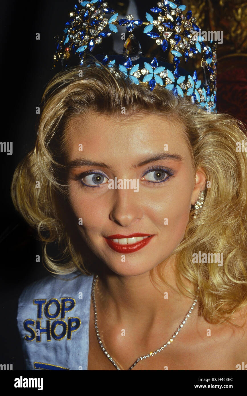 Miss World 1988. Linda Pétursdóttir (Reine de l'Europe) de l'Islande. Royal Albert Hall. 17 novembre 1988. Banque D'Images