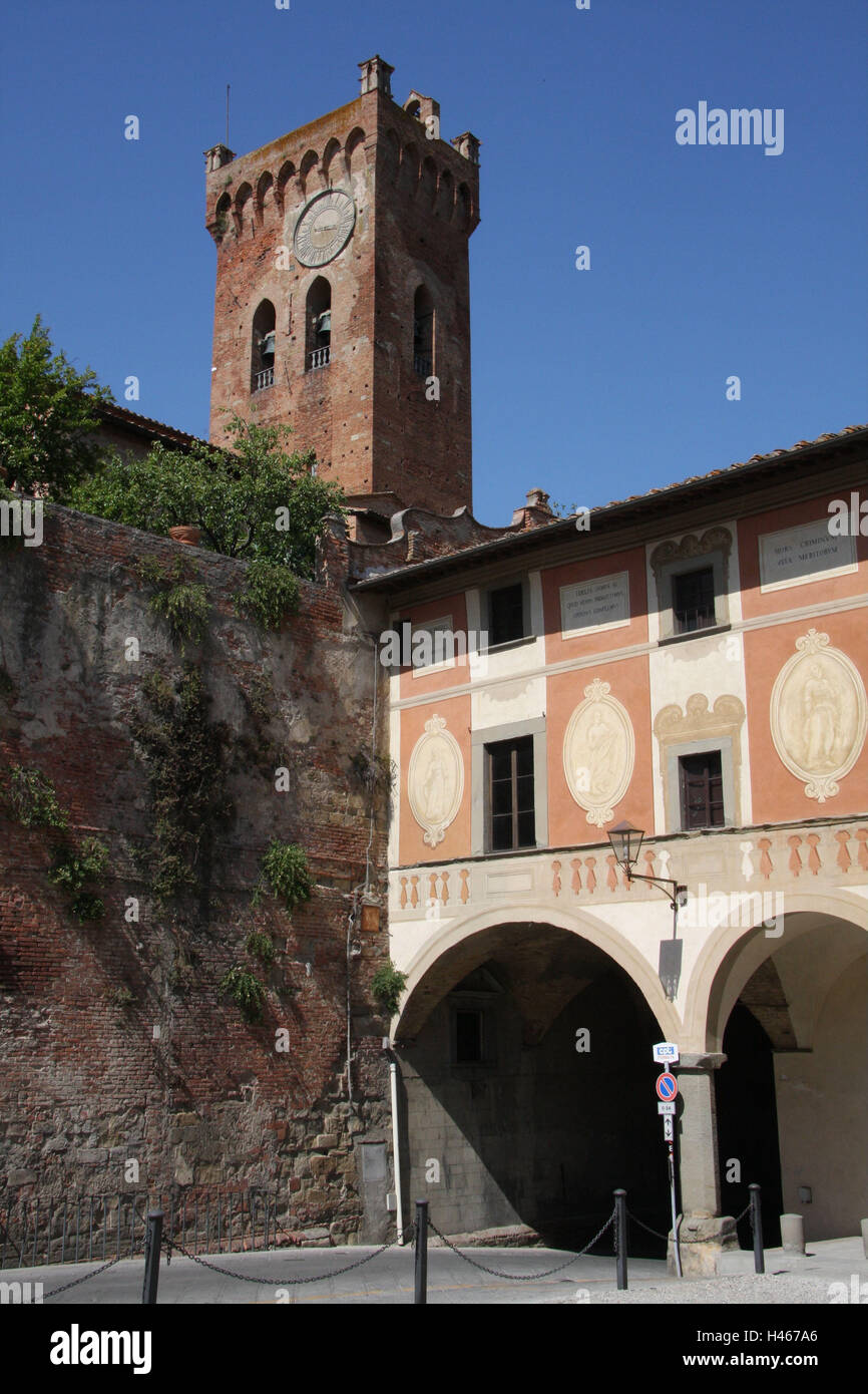 Italie, Toscane, San Miniato, Piazza della Republica, Seminario Vescovile, clocher, détail, ville, la destination, le lieu d'intérêts, d'un bâtiment, d'architecture, Tower, façades, rénove, arcades, tunnels, passage, séminaire, séminaire, séminaire palace, fresques, à l'extérieur, déserte, Banque D'Images