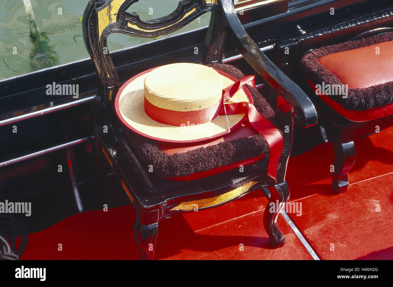 L'Italie, Venise, gondole, hutte, président, détail, Straw Hat, Red, boot, siège, alimentation, Banque D'Images