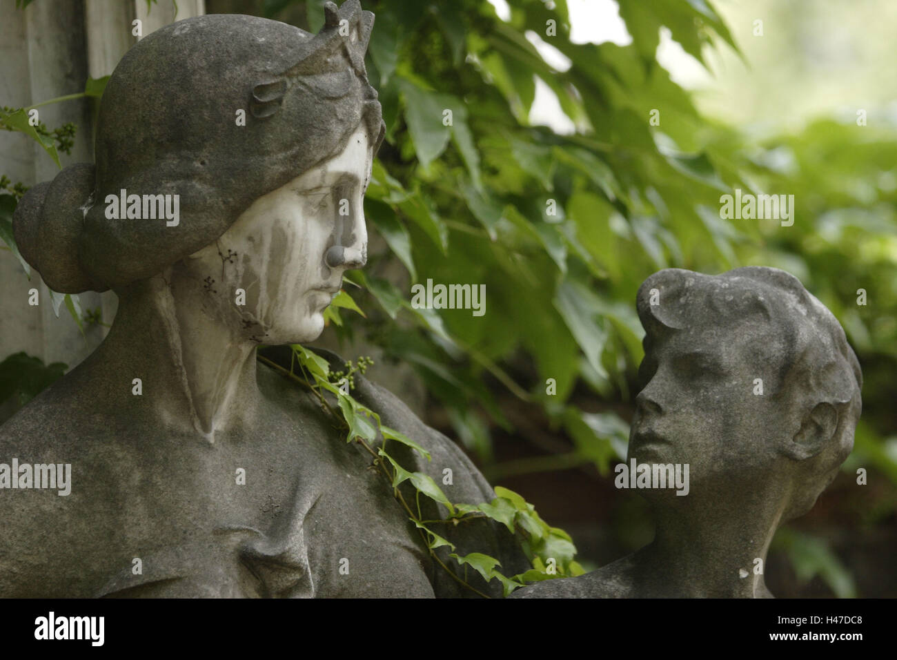 Grave yard, statues, tombe, la mère, l'enfant, Banque D'Images