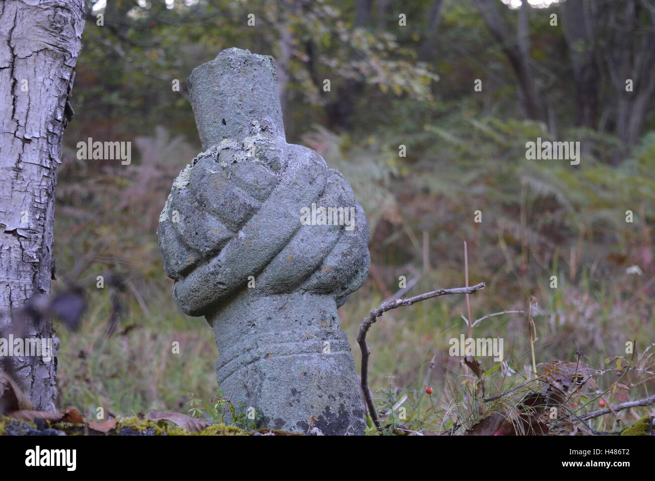 Vieille pierre tombale musulmane de Bosnie en Bosnie orientale Banque D'Images