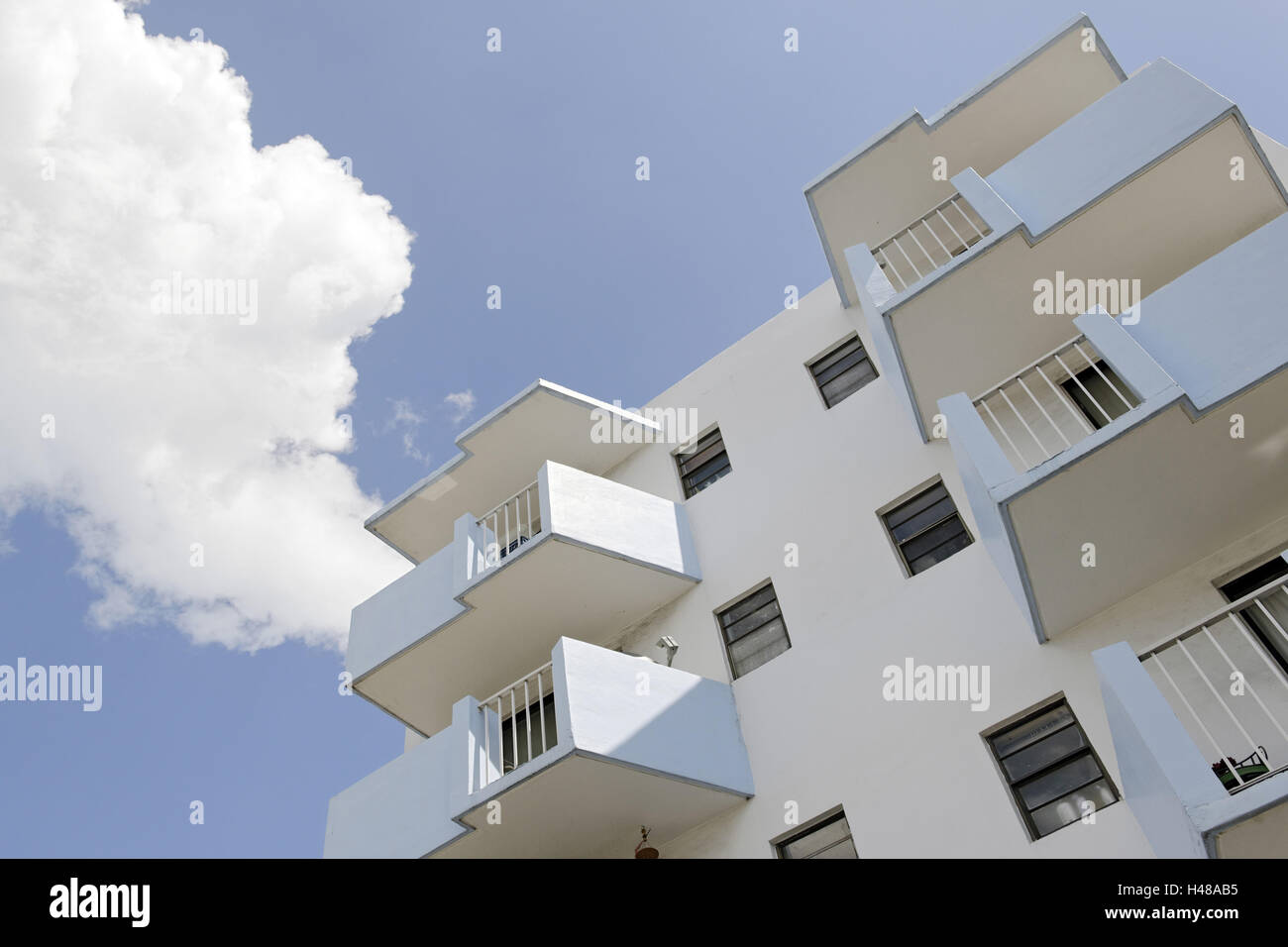 Maison d'habitation, d'un balcon, de l'architecture Art Déco, Washington Avenue, Miami South Beach, quartier Art déco, Florida, USA, Banque D'Images