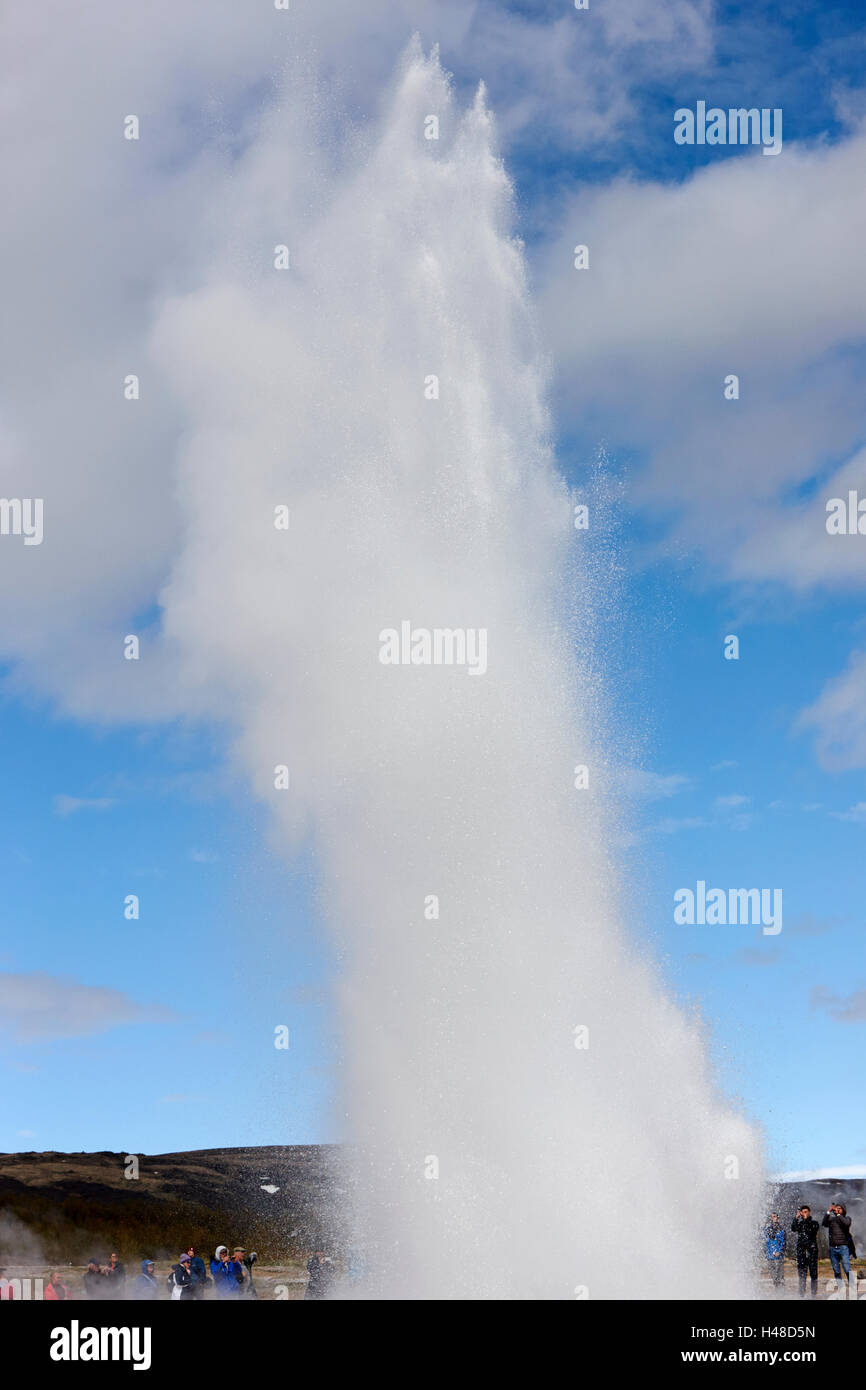 L'éruption du geyser strokkur geysir Islande Banque D'Images