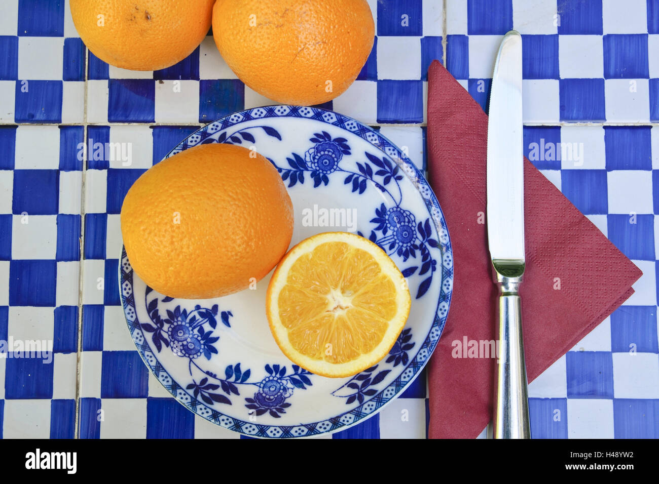 Les oranges sur la plaque, de l'alimentation, Majorque, Espagne, Banque D'Images
