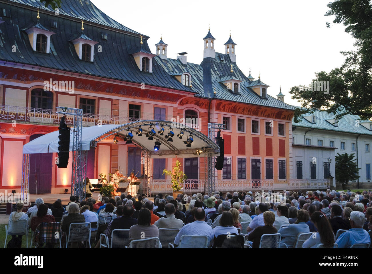 Les concerts devant le château de Pillnitz, Dresde, Saxe, Allemagne, Banque D'Images