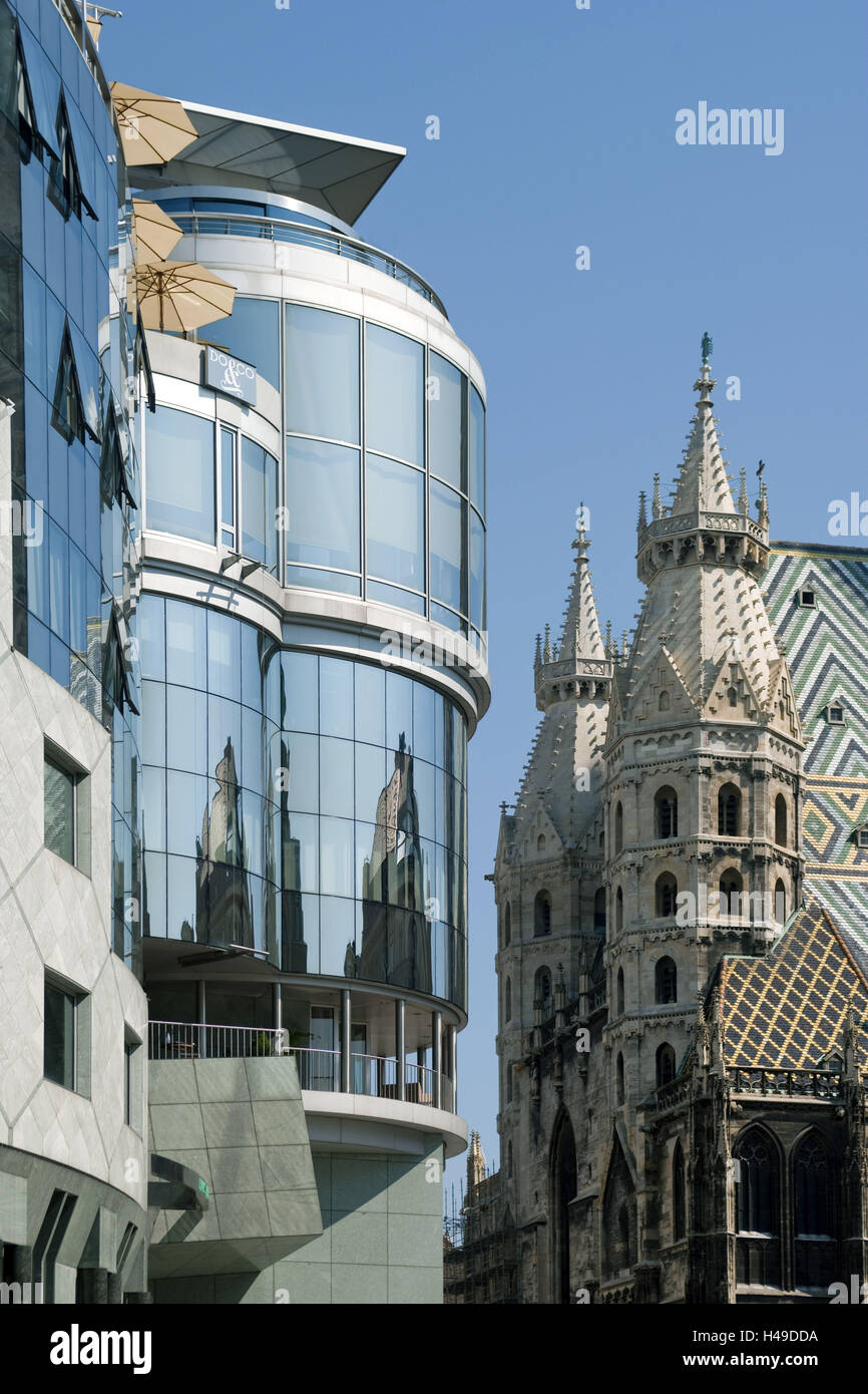L'Autriche, de Vienne, de l'espace, la façade Stephans Haas house esquissé par les architectes Hanses Hollein, angles Stephans espace / Trench, peut accueillir l'hôtel 'th', et Co. Banque D'Images