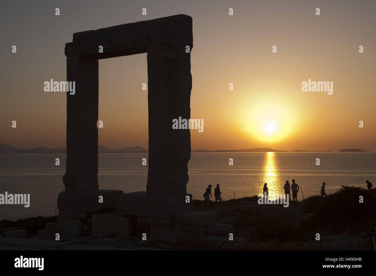 Grèce, les Cyclades, Naxos, Naxos, l'objectif du temple sur la presqu'île de Palatia, Sto Palati Banque D'Images