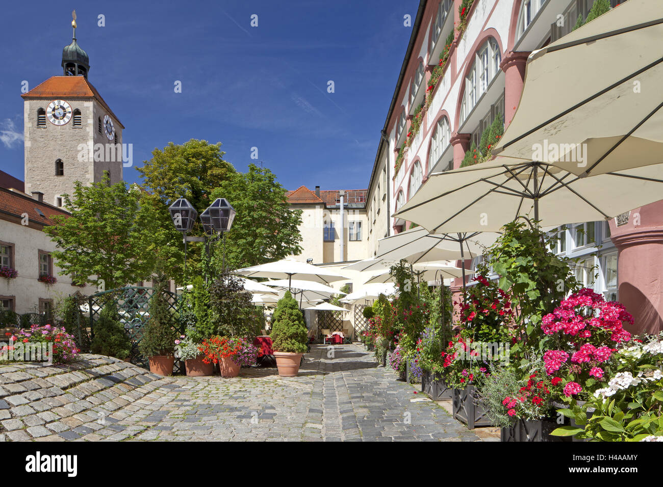 Allemagne, Bavière, Regensburg, beer garden, Banque D'Images