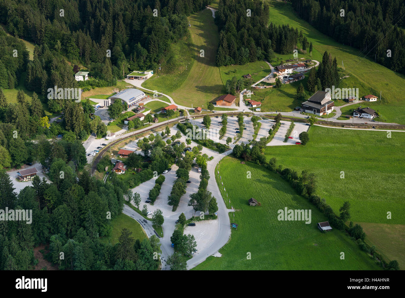 Kreuzeck Kreuzeck gare, station, station de la vallée, Osterfeld Osterfeld stationnement, photo aérienne, Allemagne, Berlin, Alpes, Werdenfelser Land, Garmisch-Partenkirchen Banque D'Images