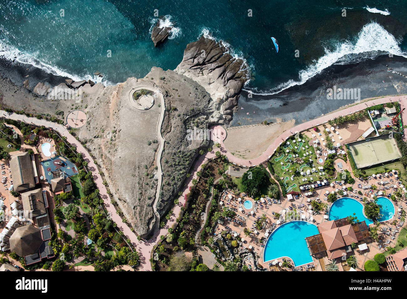 La Caleta, Tenerife, Playa de la Enramada, Costa Adeje, volcan, côte côte rock, le Sheraton La Caleta, Costa Adeje Palace, photo aérienne, la plage, l'Atlantique, mer, promenade, hôtels, complexes, province Santa Cruz de Tenerife, Canaries, Espagne Banque D'Images