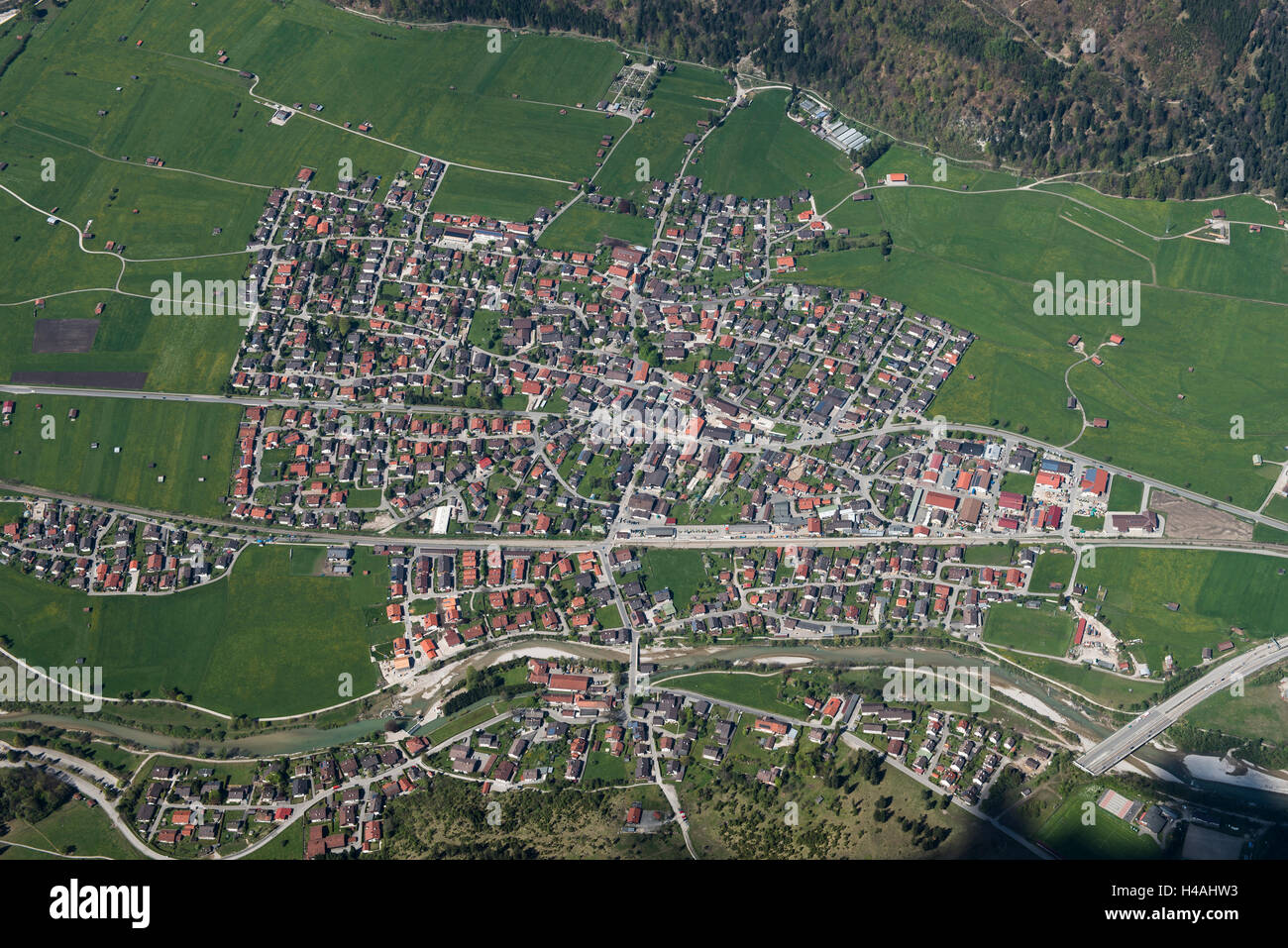 Farchant, Loisachtal, destination, région touristique, photo aérienne, Allemagne, Berlin, Alpes Banque D'Images