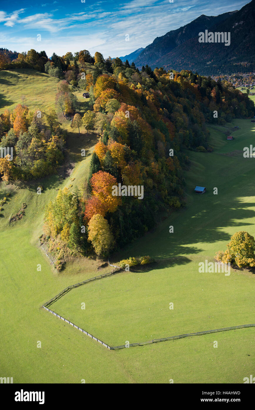 Garmisch-Partenkirchen, Kochelberg, Garmisch, vue aérienne, la Bavière, l'automne humeur, hautes terres, Haute-Bavière, Werdenfelser Land, Allemagne Banque D'Images