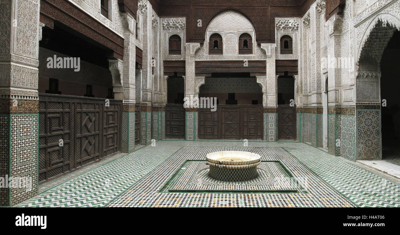 L'Afrique, Maroc, Meknès, cour intérieure de l'école Madrasa musulmane dans la médina, Banque D'Images