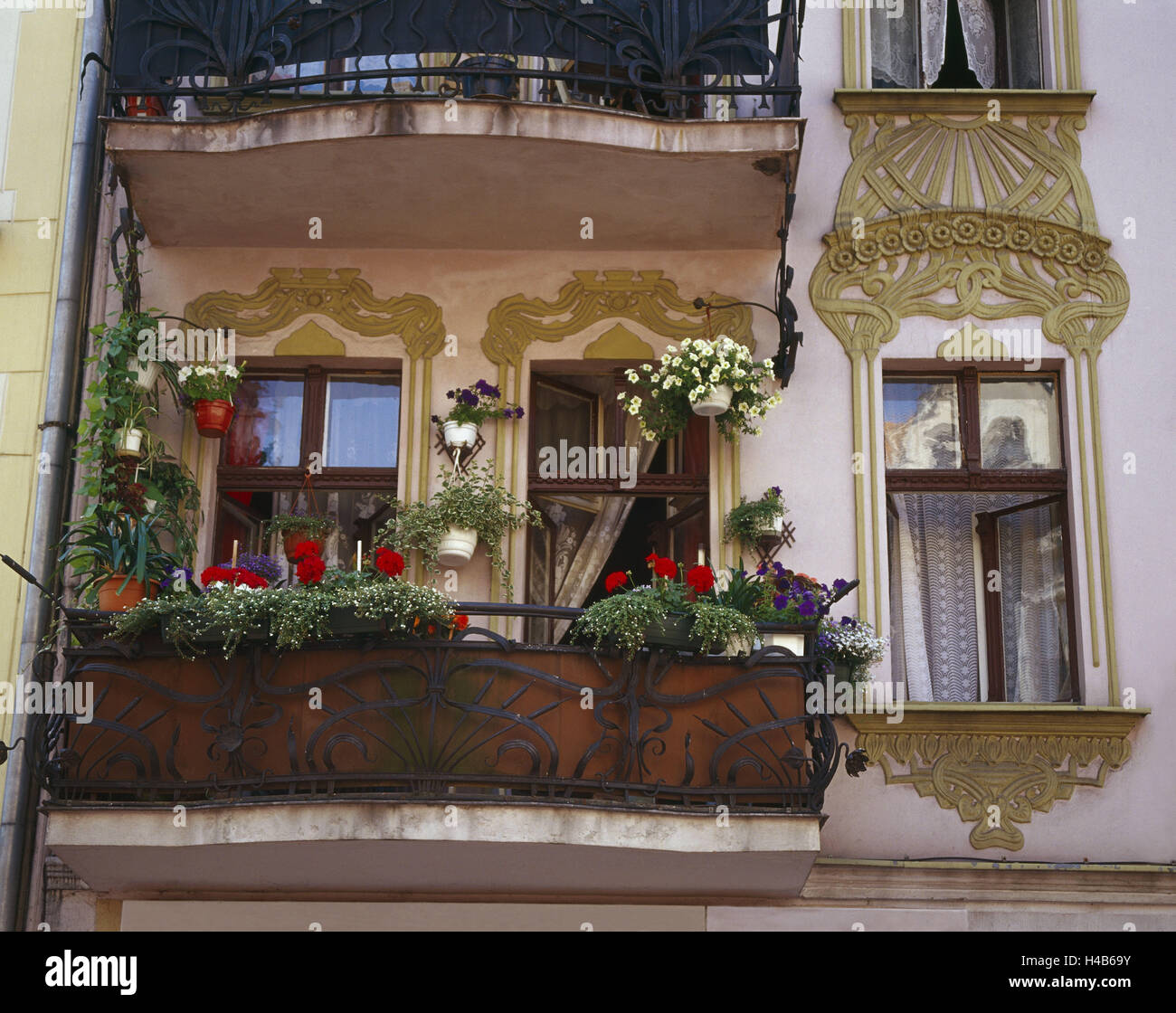 Maison d'habitation, façade, fenêtre, ornements, Banque D'Images