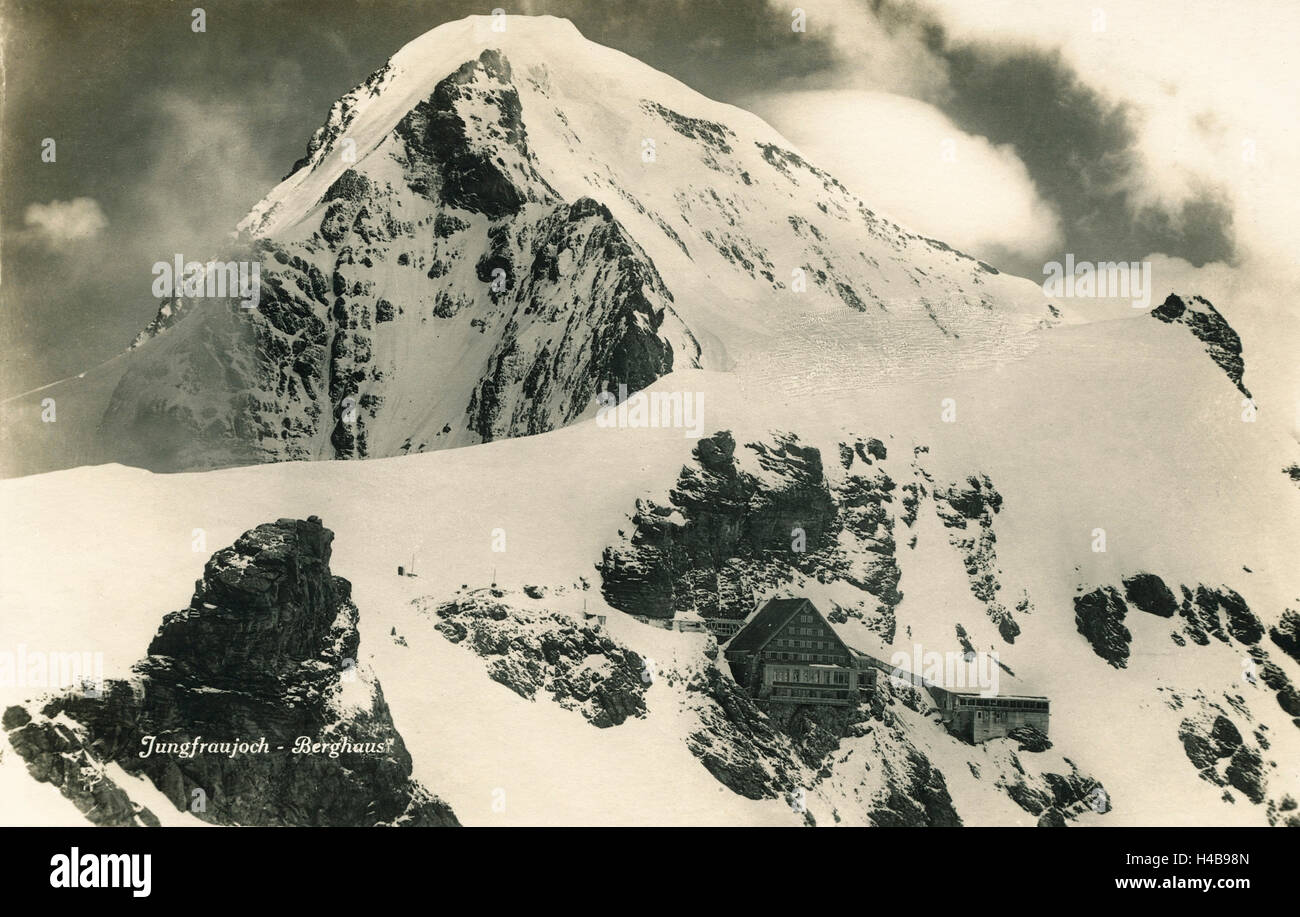 Carte postale, historique, Berghaus Jungfraujoch, Suisse, les Alpes Bernoises, b/w, Banque D'Images