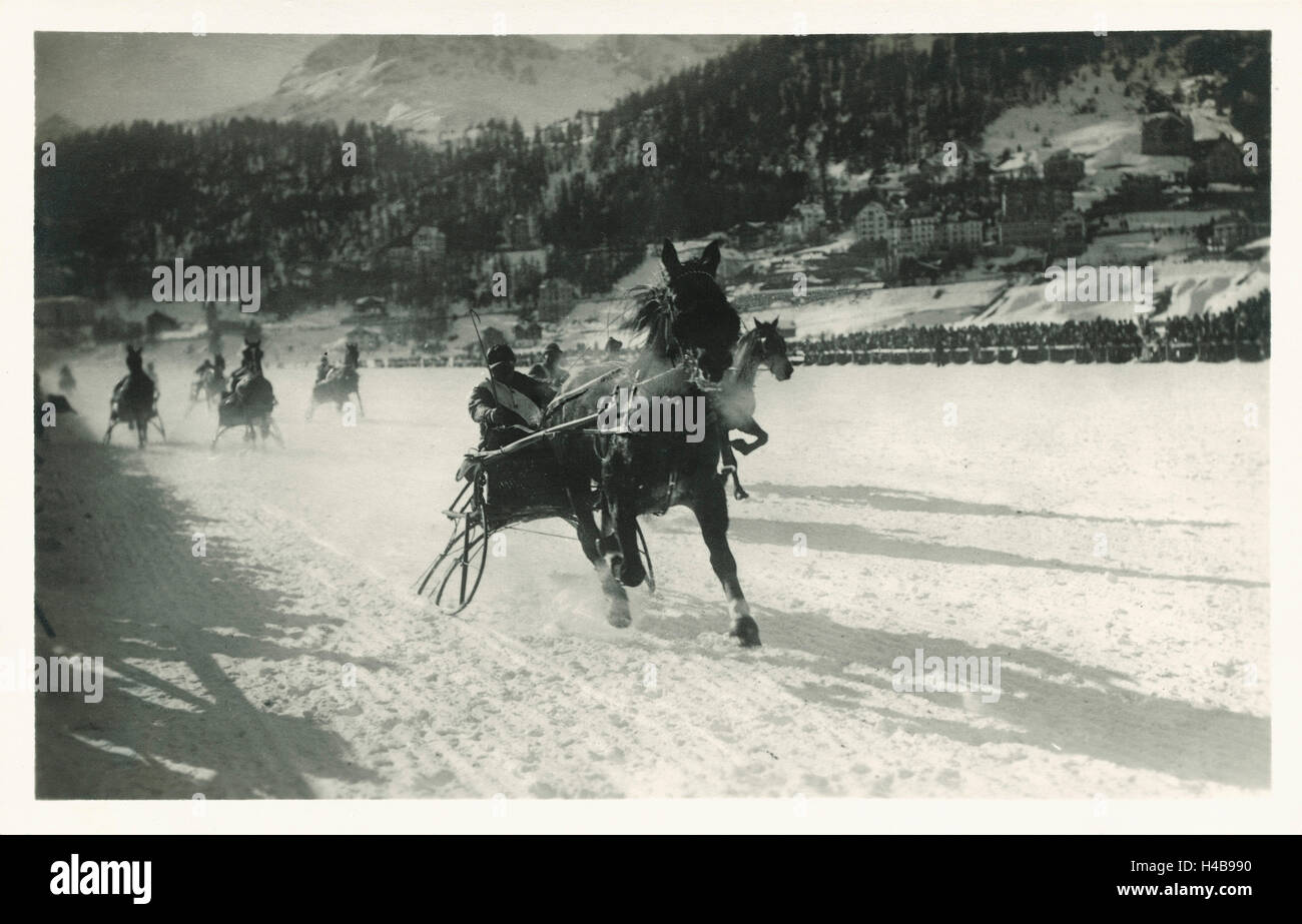 Carte postale, historique, course de trot sur le lac Saint Moritzersee, hiver, la Suisse, l'Engadine, b/w, Banque D'Images