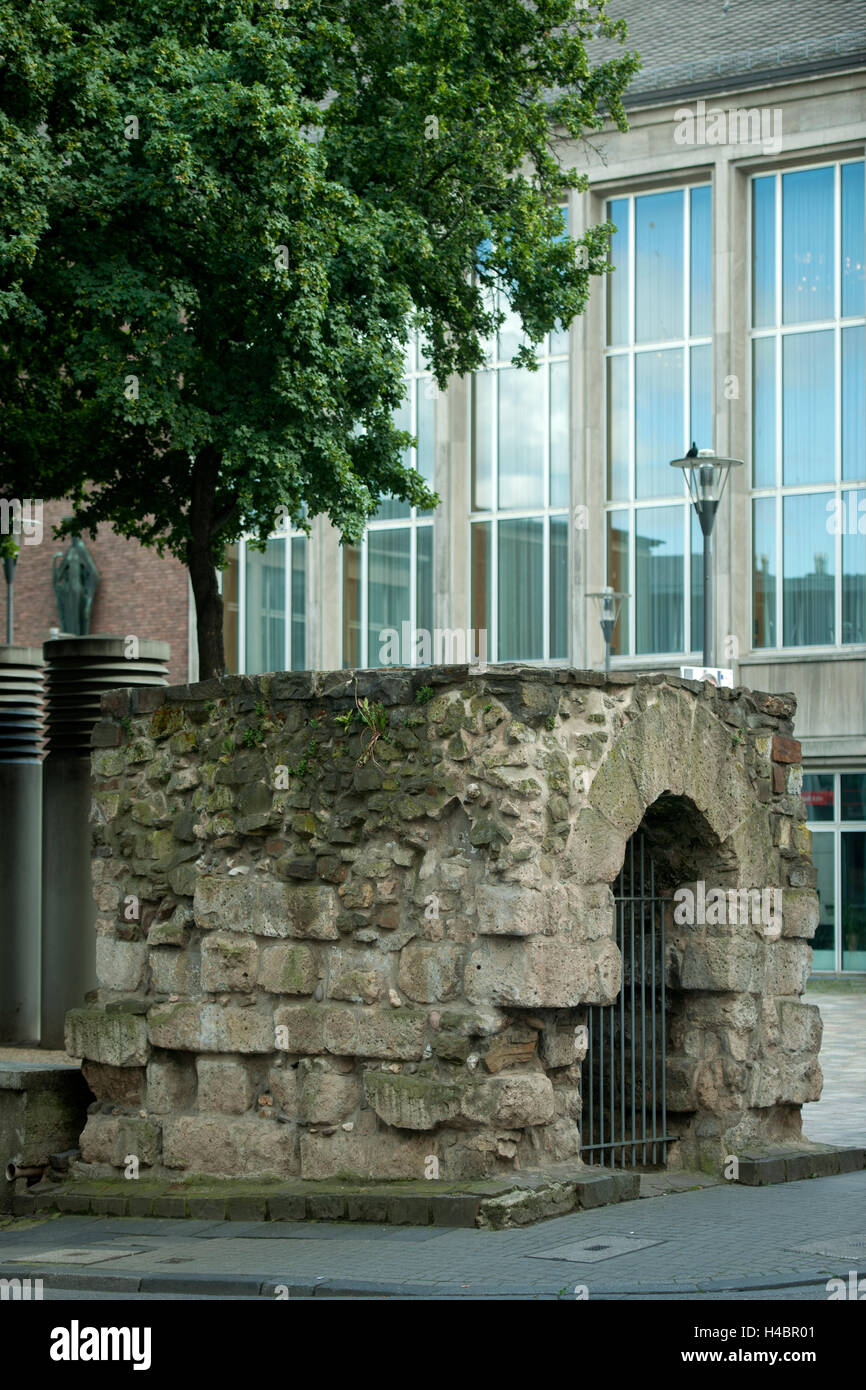 Cologne, la vieille ville au nord, en vertu de l'orfèvre, section du tuyau de l'eau romain Banque D'Images