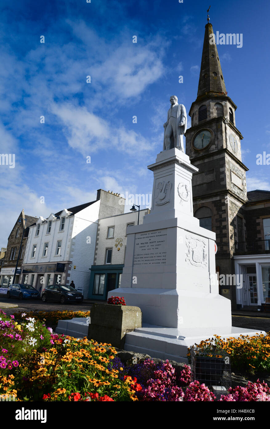 Le palais de justice et statue de Sir Walter Scott, auteur d'Ivanhoé et autres contes célèbres il a servi comme le shérif pendant 33 ans Banque D'Images