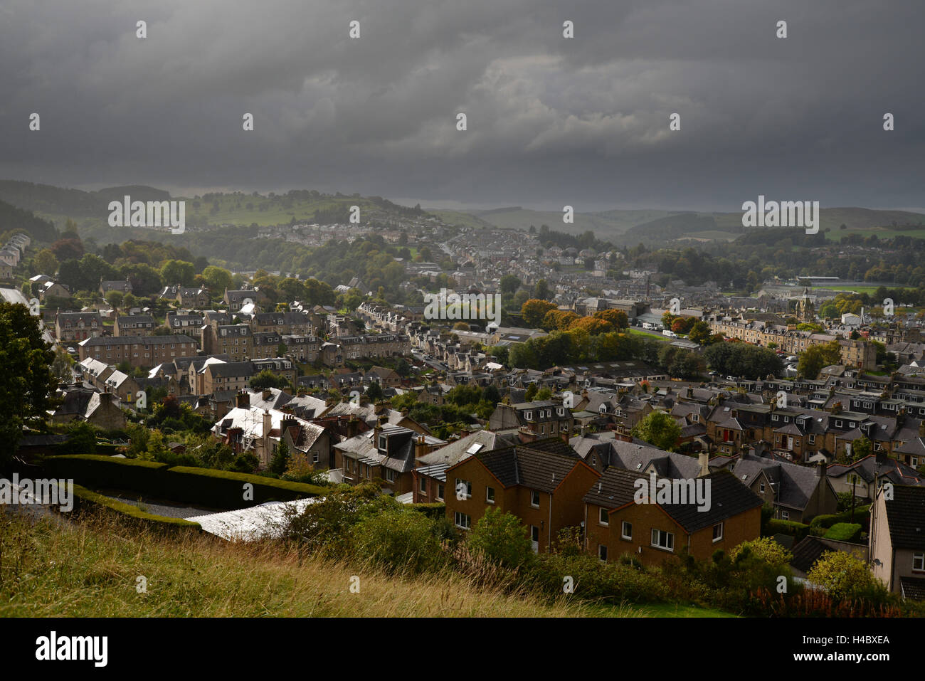 Ciel orageux sur Hawick dans les Scottish Borders Banque D'Images