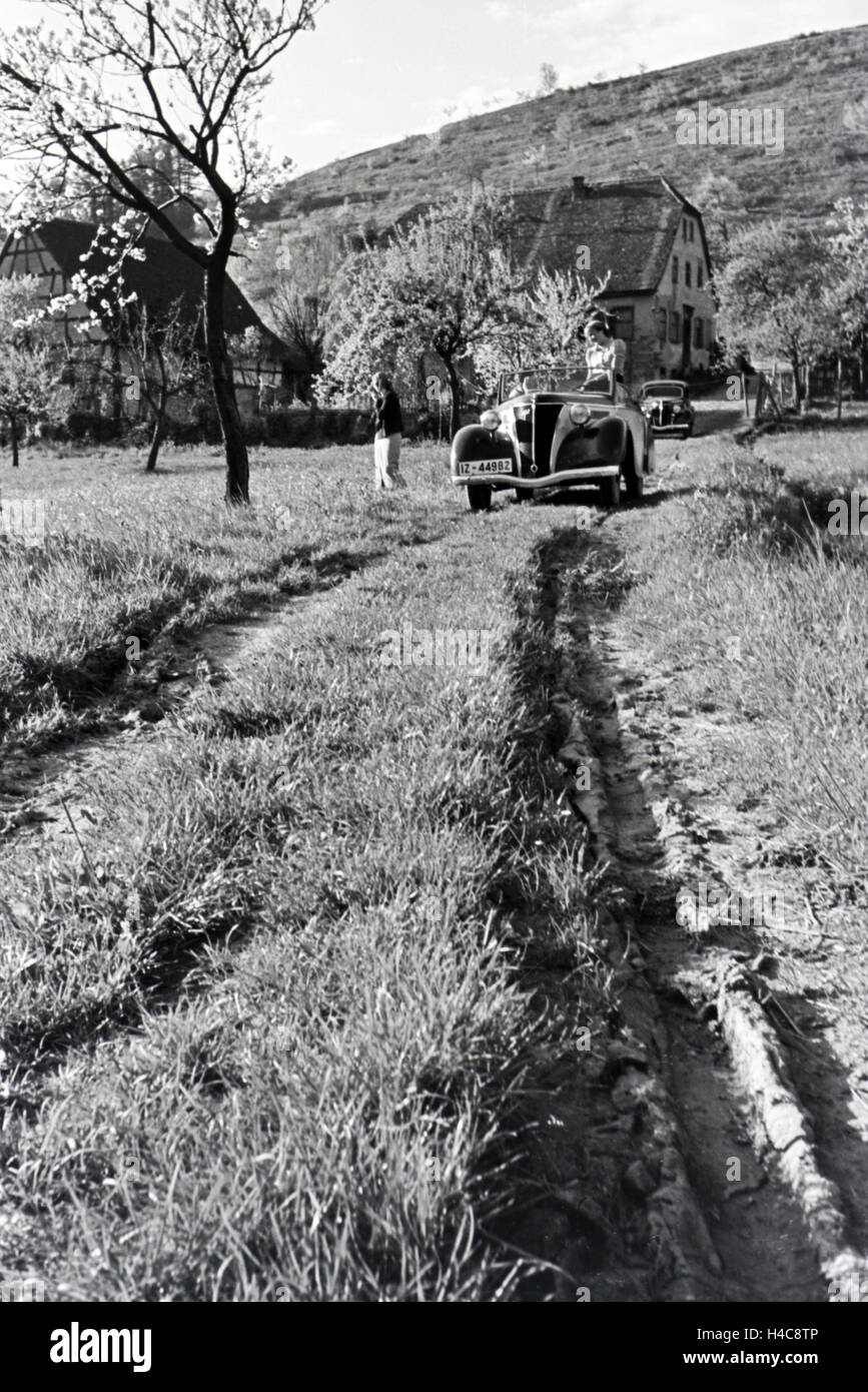 Ein Ausflug mit dem Ford Eifel, Deutsches Reich 1930er Jahre. Une excursion avec la Ford Eifel, Allemagne 1930 Banque D'Images