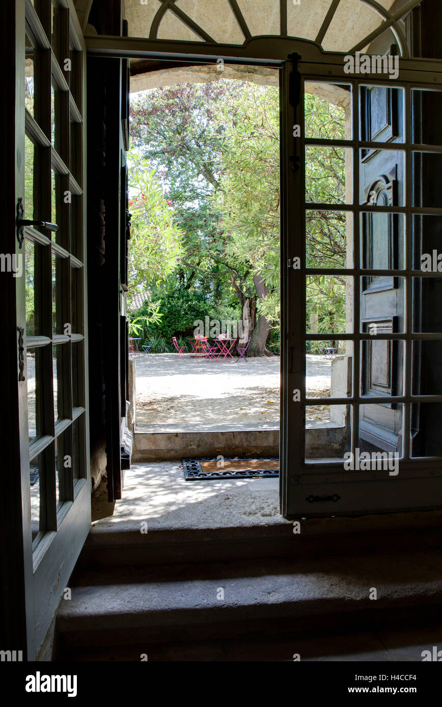 Abbaye Saint André, cloître, jardin, Villeneuve lès Avignon, département du Gard, région Languedoc-Roussillon, France, Banque D'Images