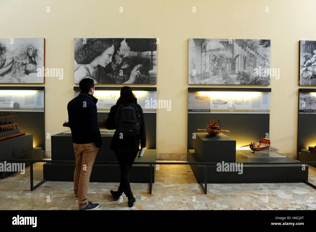 La galerie dédiée à Léonard de Vinci au Museo Nazionale Scienza e Tecnologia Leonardo da Vinci à Milan Banque D'Images