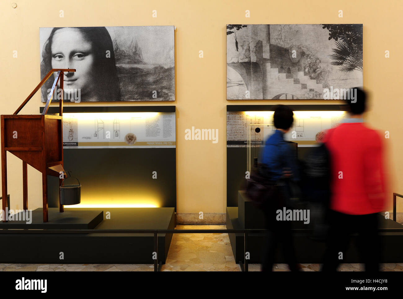 La galerie dédiée à Léonard de Vinci au Museo Nazionale Scienza e Tecnologia Leonardo da Vinci à Milan Banque D'Images