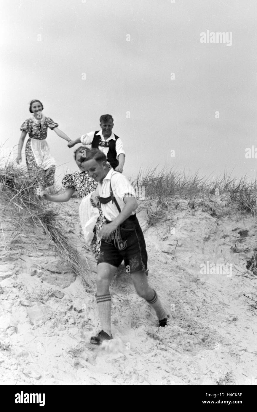 Auf der Sommerferien Nordseeinsel Borkum, Deutsches Reich 1930er Jahre. Vacances d'été sur l'île de Borkum la mer du Nord, de l'Allemagne 1930 Banque D'Images