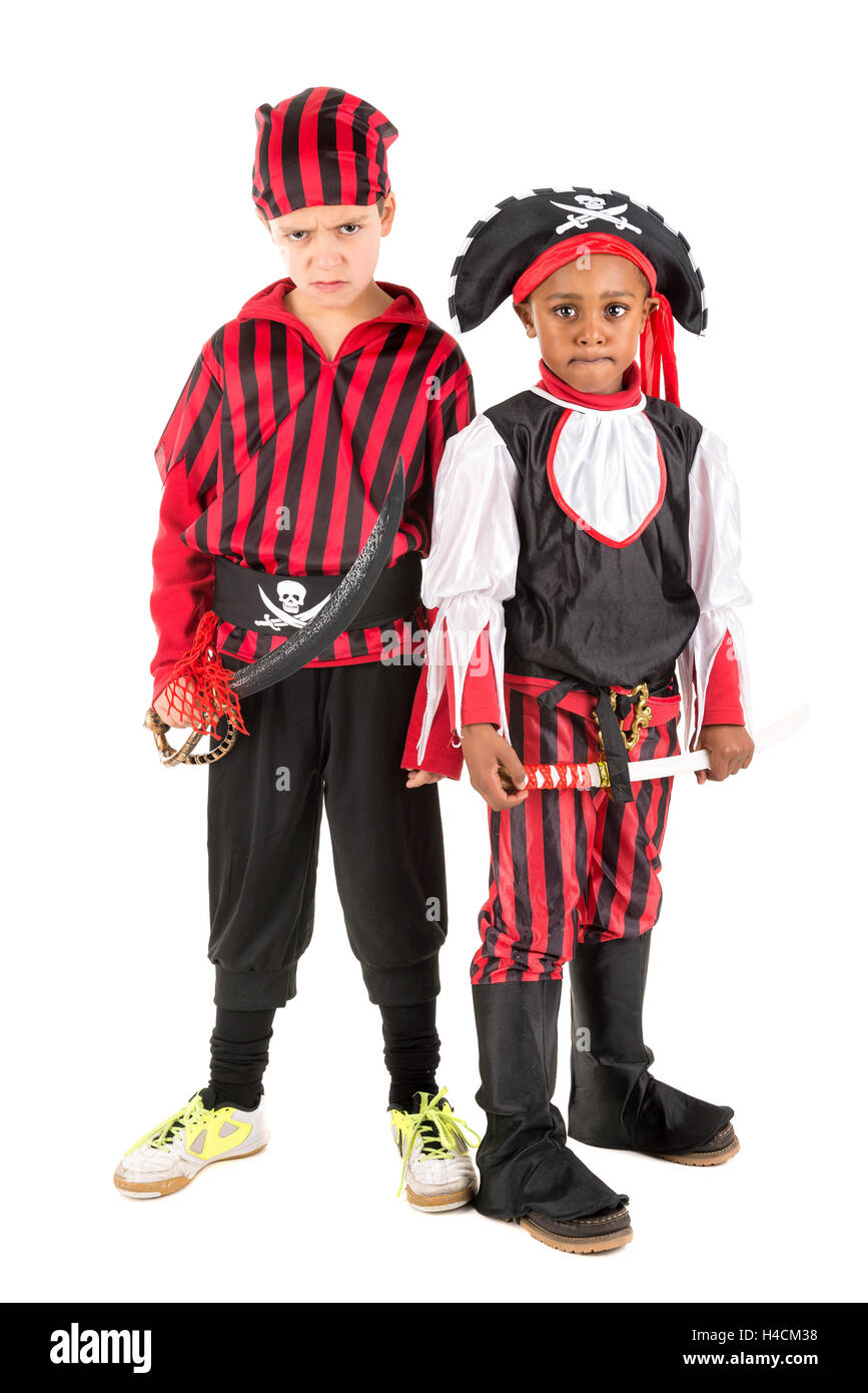 Les jeunes garçons en costumes pirate pour Halloween Banque D'Images